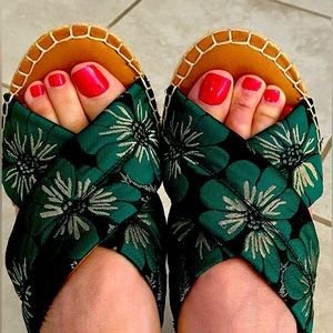 NWOT Sarto by Franco Sarto platform wedge sandals